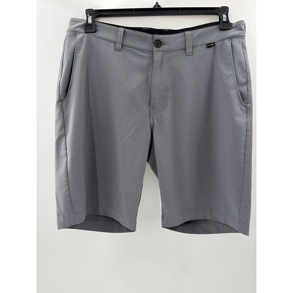 TravisMathew Mens Gray Golf Shorts Size 33 Stretch Performance Active Casual